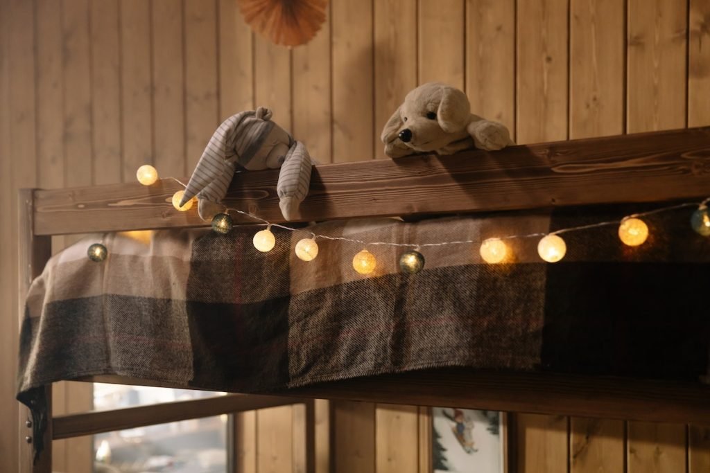 Camas altas con escritorio: la solución ¿perfecta? para espacios reducidos 2 camas altas con escritorio