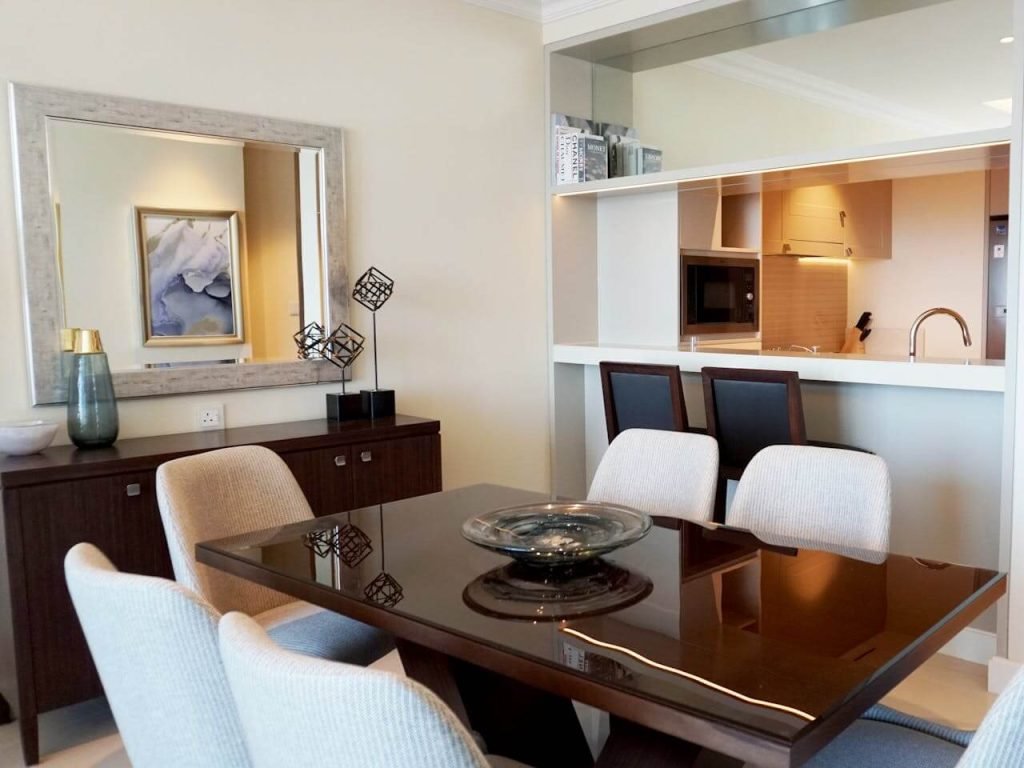 Cocinas con pasaplatos: ¿molestia continua o solución ingeniosa? 6 Cocinas con pasaplatos